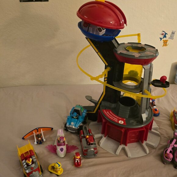 Paw patrol used Mighty tower - Picture 2 of 5